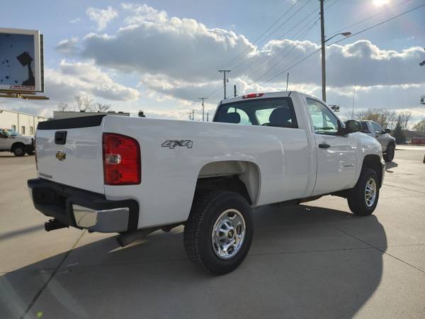 2013 CHEVY SILVERADO 2500HD REG CAB 4X4 - cars & trucks - by dealer... for sale in Decatur, IN – photo 3