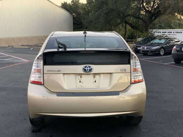 2010 Toyota Prius - Clean Title- Low Mileage - 1 owner - 107k miles... for sale in Austin, TX – photo 5