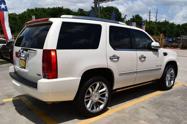 2010 CADILLAC ESCALADE PLATINUM - - by dealer for sale in Houston, TX – photo 6