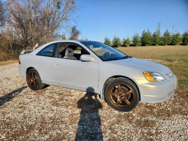 Beautiful 2002 Honda Civic EX Coupe: Avalanche Grey/ Gold... for sale in Swisher, IA – photo 15