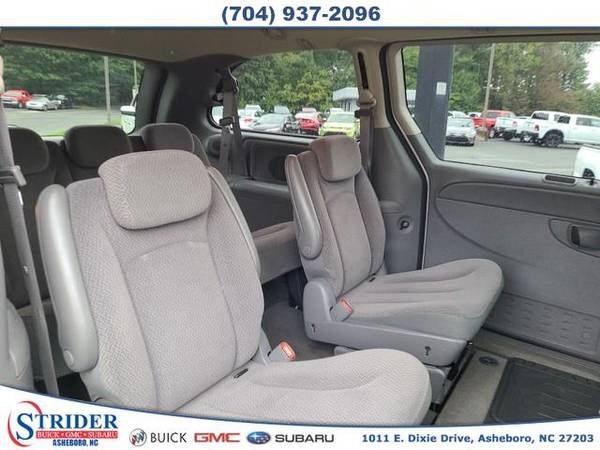 2007 Chrysler Town & Country LWB - - cars & trucks - by dealer -... for sale in Asheboro, NC – photo 8
