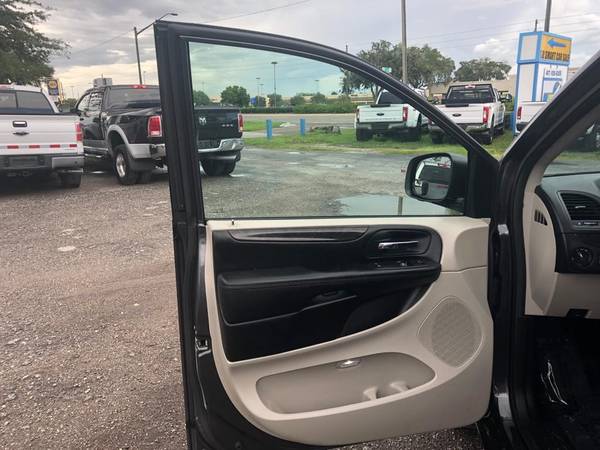 2017 Dodge Grand Caravan SE 4dr Mini Van - Low monthly and weekly... for sale in Winter Garden, FL – photo 13