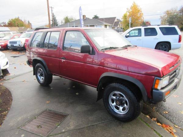 1993 Nissan Pathfinder XE 4dr 4WD SUV - Down Pymts Starting at $499... for sale in Marysville, WA – photo 3