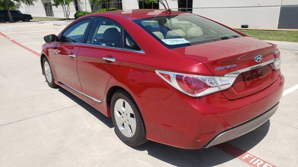 2012 Hyundai Sonata Hybrid Red Extra Clean - - by for sale in Mansfield, TX – photo 4