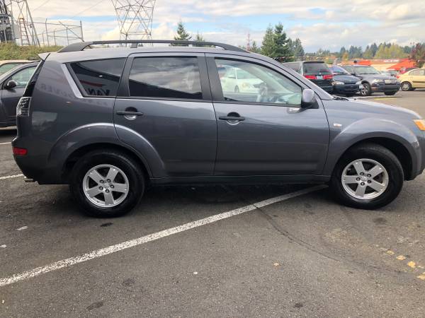 2007 Mitsubishi outlander AWD perfect runner. Priced at wholesale for sale in Vancouver, OR – photo 12