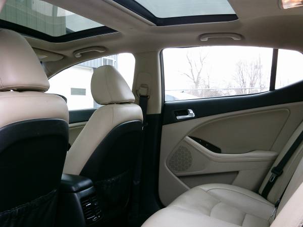 2015 Kia Optima Ex-Heated Leather! Sunroof! Nice Car! - cars &... for sale in Silvis, IA – photo 12