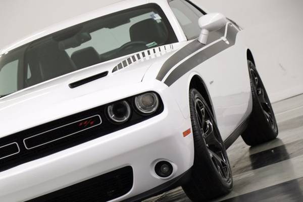 LOADED White CHALLENGER * 2015 Dodge R/T Plus* Coupe *SUNROOF - GPS*... for sale in Clinton, AR – photo 17