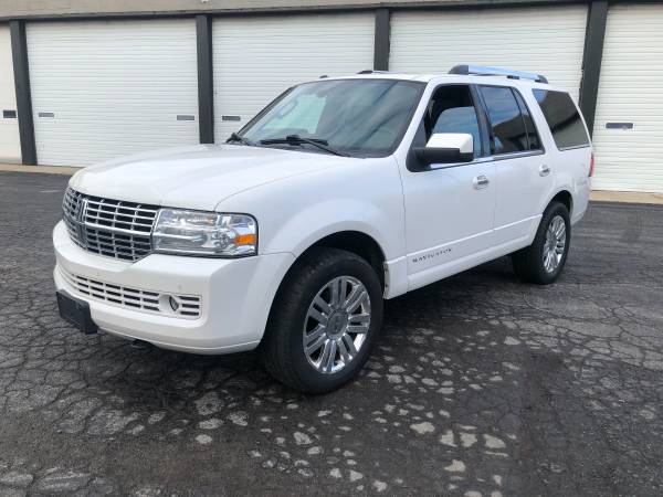 2013 Lincoln Navigator - cars & trucks - by owner - vehicle... for sale in Clarence, NY – photo 2