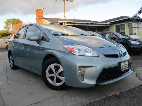2013 Toyota Prius Two 4dr Hatchback Excellent Condition Must See for sale in Spring Valley, CA – photo 2