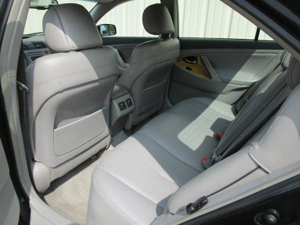 2007 Toyota Camry XLE V6 - cars & trucks - by dealer - vehicle... for sale in Wilmington, OH – photo 9