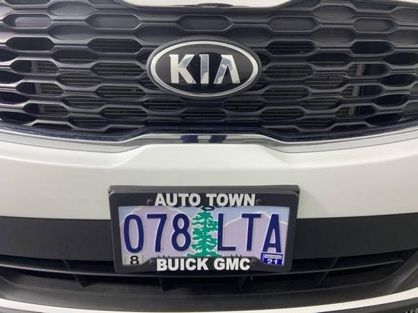 2020 Kia Sorento LX - EASY FINANCING! - cars & trucks - by dealer -... for sale in Portland, OR – photo 12