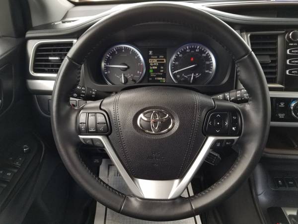 2018 Toyota Highlander XLE AWD 11K Miles w/Leather,Navigation,Sunroof for sale in Queens Village, NY – photo 16