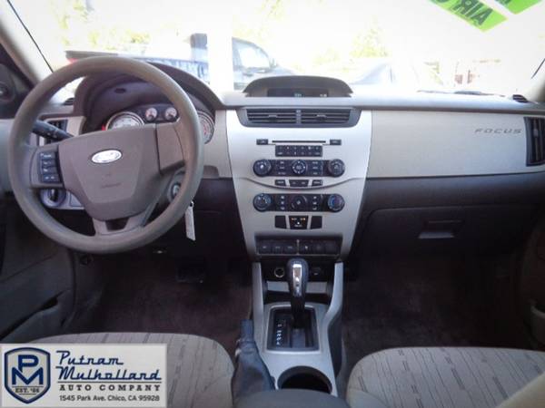 2010 Ford Focus SE - - by dealer - vehicle for sale in Chico, CA – photo 10
