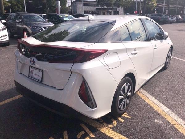 2018 Toyota Prius Prime Premium for sale in Saint James, NY – photo 5