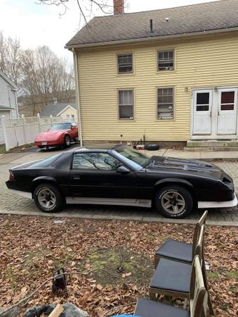 1985 Chevy Camaro Z28 - cars & trucks - by owner - vehicle... for sale in Norwich, CT – photo 3