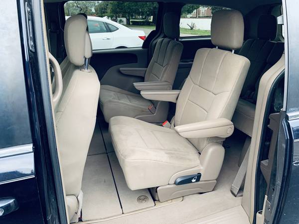 2011 Chrysler Town & Country - cars & trucks - by dealer - vehicle... for sale in SAINT PETERSBURG, FL – photo 12