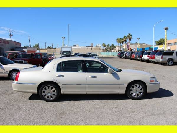 2003 Lincoln Town Car 4dr Sdn Cartier Premium - cars & trucks - by... for sale in Las Vegas, UT – photo 7