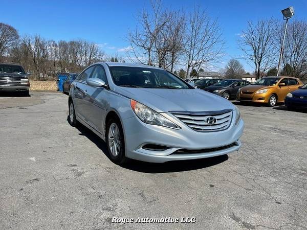 2011 Hyundai Sonata GLS Auto - - by dealer - vehicle for sale in Lancaster, PA – photo 2