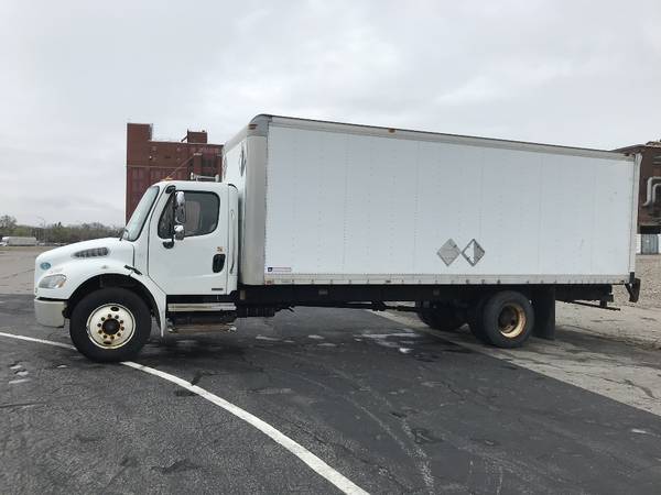 2008 Freightliner M2 24 Box Truck 6029 - - by dealer for sale in Coventry, RI – photo 4