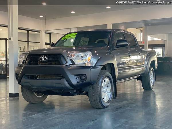 2015 Toyota Tacoma V6 4WD TRUCK 64K MILE TOYOTA TACOMA 4X4 TRUCK... for sale in Gladstone, OR – photo 2