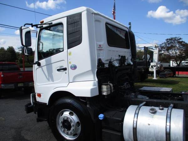 2011 Nissan UD3000 CAB CHASSIS ** DUMP TRUCK READY ** - cars &... for sale in South Amboy, NY – photo 24