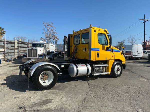 2013 FREIGHTLINER CASCADIA SINGLE AXLE CA COMPLIANT DEF ! - cars & for sale in Independence, CA – photo 3
