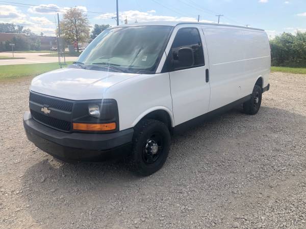 2008 Chevy express G3500 for sale in Inkster, MI