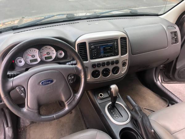 2006 Ford Escape Hybrid AWD/NO ANY ISSUES - - by for sale in Philadelphia, PA – photo 15