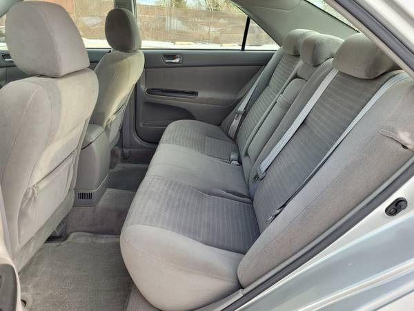 2005 Toyota Camry LE 4 door sedan, 2 4 L, 4 cylinder, only 131K for sale in Springfield, IL – photo 4