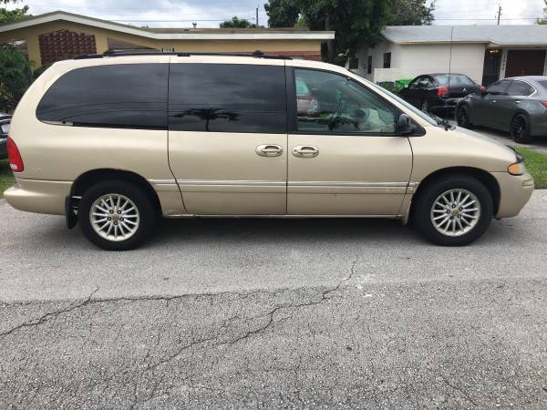 Chrysler (Van) for sale in Fort Lauderdale, FL