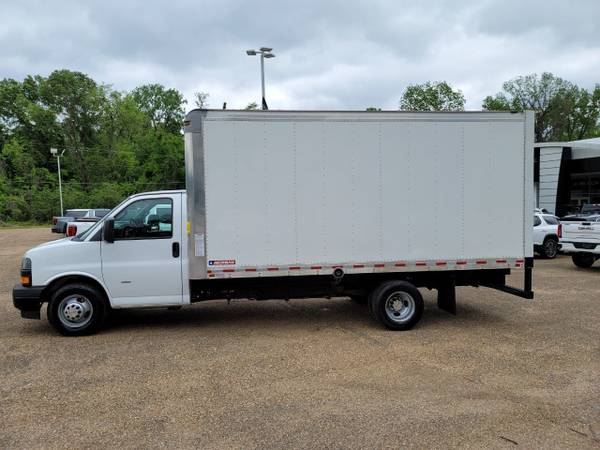 2019 Chevrolet Express Commercial Cutaway 16 FOOT BOX - cars & for sale in Other, TN – photo 7