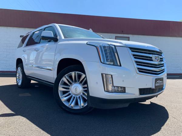 2017 CADILLAC ESCALADE PLATINUM 4X4 4DR SUV - - by for sale in Springfield, IL