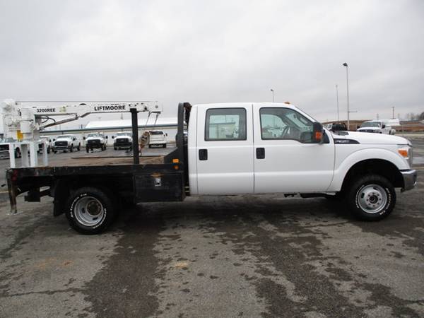 2015 Ford F-350 4x4 Crew Cab XL Flatbed DRW - - by for sale in Lawrenceburg, TN – photo 3