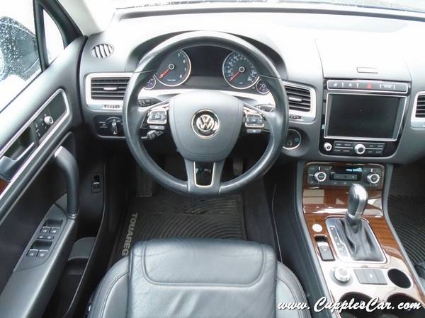 2015 VW Touareg Lux 4Motion SUV Black Nav, Leather, Moonroof $25995 for sale in Belmont, MA – photo 15