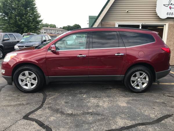 2010 Chevrolet Traverse LT - cars & trucks - by dealer - vehicle... for sale in Cross Plains, WI – photo 6