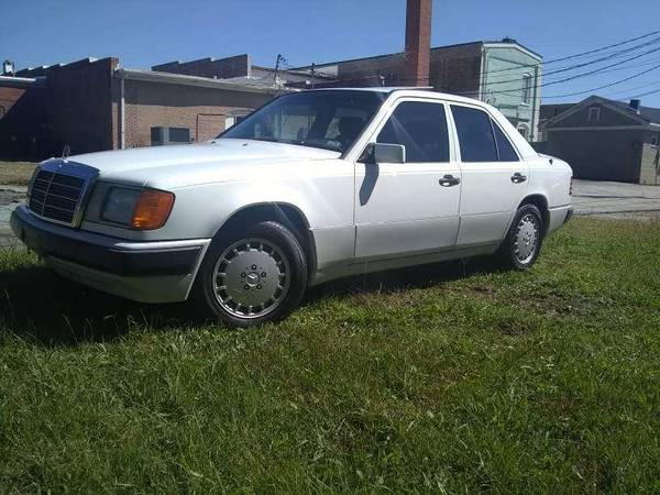 1992 Mercedes 300 Diesel - cars & trucks - by owner - vehicle... for sale in Woodruff, SC – photo 2