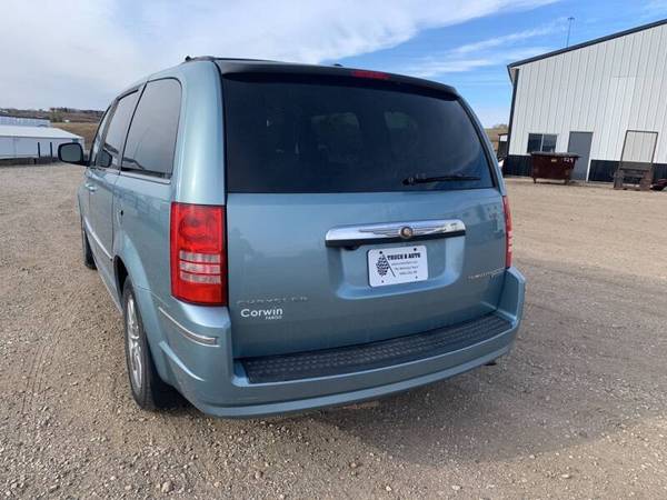 2010 CHRYSLER TOWN & COUNTRY - cars & trucks - by dealer - vehicle... for sale in Valley City, ND – photo 4