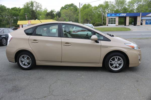 2010 TOYOTA PRIUS II, 2 OWNERS, CLEAN TITLE, DRIVES GOOD - cars & for sale in Graham, NC – photo 4