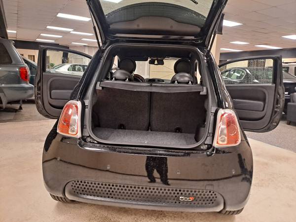 2015 FIAT 500 35k MILES CLEAN! - - by for sale in Decatur, GA – photo 16