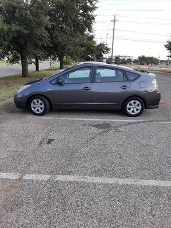 2007 Toyota Prius - cars & trucks - by dealer - vehicle automotive... for sale in Dallas, TX – photo 2