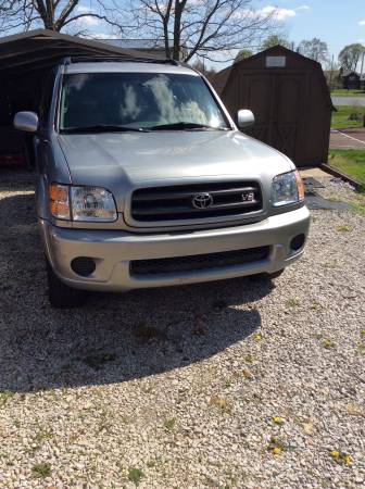 2001 Toyota Sequoia SR5 4WD for sale in Indianapolis, IN – photo 4