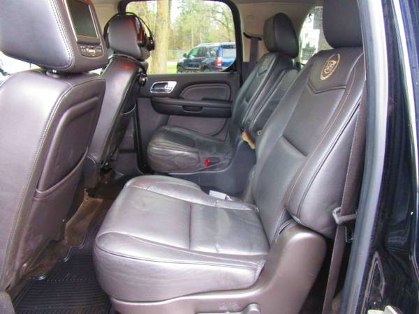 2012 Cadillac Escalade ESV AWD 4dr Platinum Edition for sale in Lino Lakes, MN – photo 10