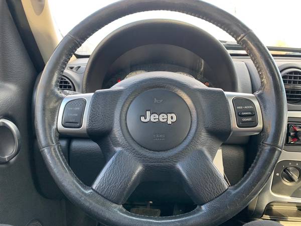 2003 JEEP LIBERTY - cars & trucks - by owner - vehicle automotive sale for sale in saginaw, MI – photo 9
