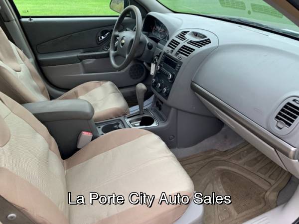 2007 Chevrolet Malibu 4dr Sdn LS w/1FL WE OFFER FINANCING for sale in La Porte City, IA – photo 10