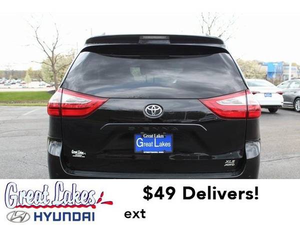 2017 Toyota Sienna mini-van XLE - - by dealer for sale in Streetsboro, OH – photo 4