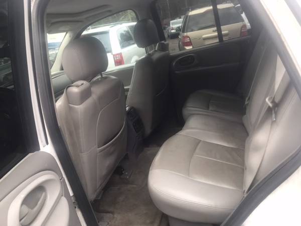 A NICE CHEV.TRAIL BLAZER 2008 WITH 197K--NO LEAKS- NO ENGI. LIGHTS-... for sale in New London, CT – photo 10