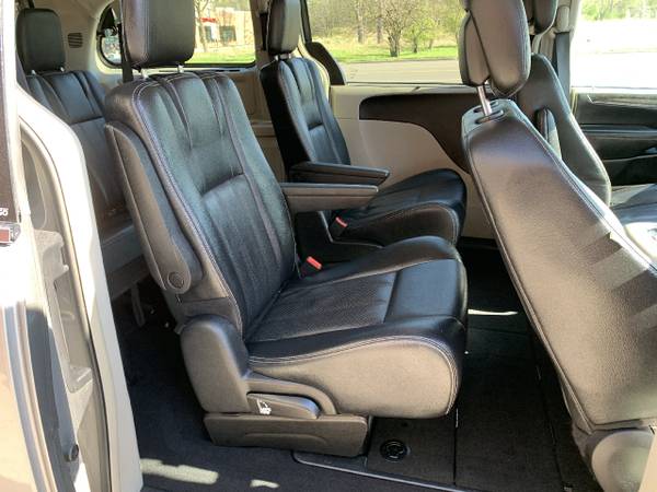 2014 Chrysler Town Country 4dr Wgn Touring w/Leather for sale in Flint, MI – photo 13
