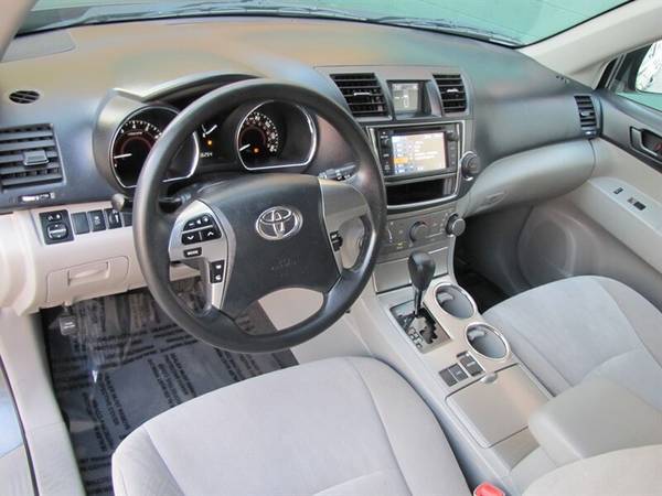 2013 Toyota Highlander - cars & trucks - by dealer - vehicle... for sale in HARBOR CITY, CA – photo 14