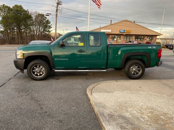 2008 Chevrolet Silverado 1500 Work Truck 4WD 4dr Extended Cab 6.5... for sale in Hyannis, MA – photo 7