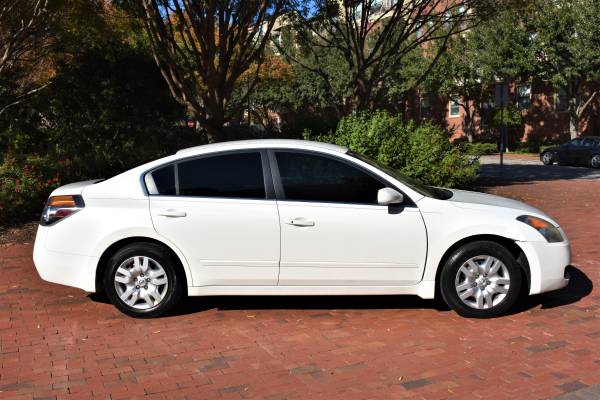 2009 Nissan Altima 2.5S Push Button Start Excellent Condition - cars... for sale in Addison, TX – photo 8